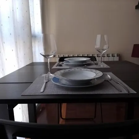 Céntrico, Amplio Y Luminoso Apartamento *