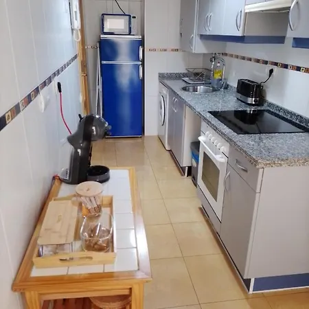 Céntrico, Amplio Y Luminoso Apartamento *
